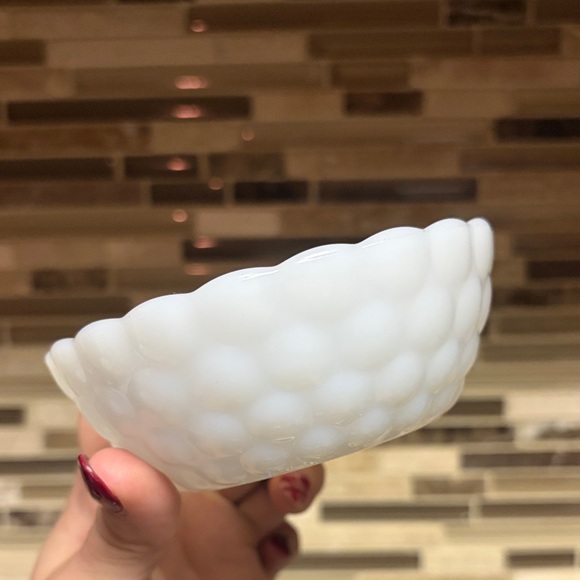 Anchor Hocking Fire King Vintage Milk Glass Bubble Bowl 4.5” - Picture 2 of 7